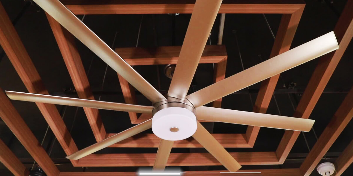 what material to choose for ceiling fan blades?